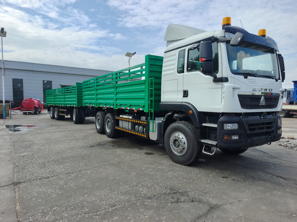 ڈیرن گاڑی HOWO TX400 ٹرک اور ٹریلرز کو ایتھوپیا بھیج دیا گیا