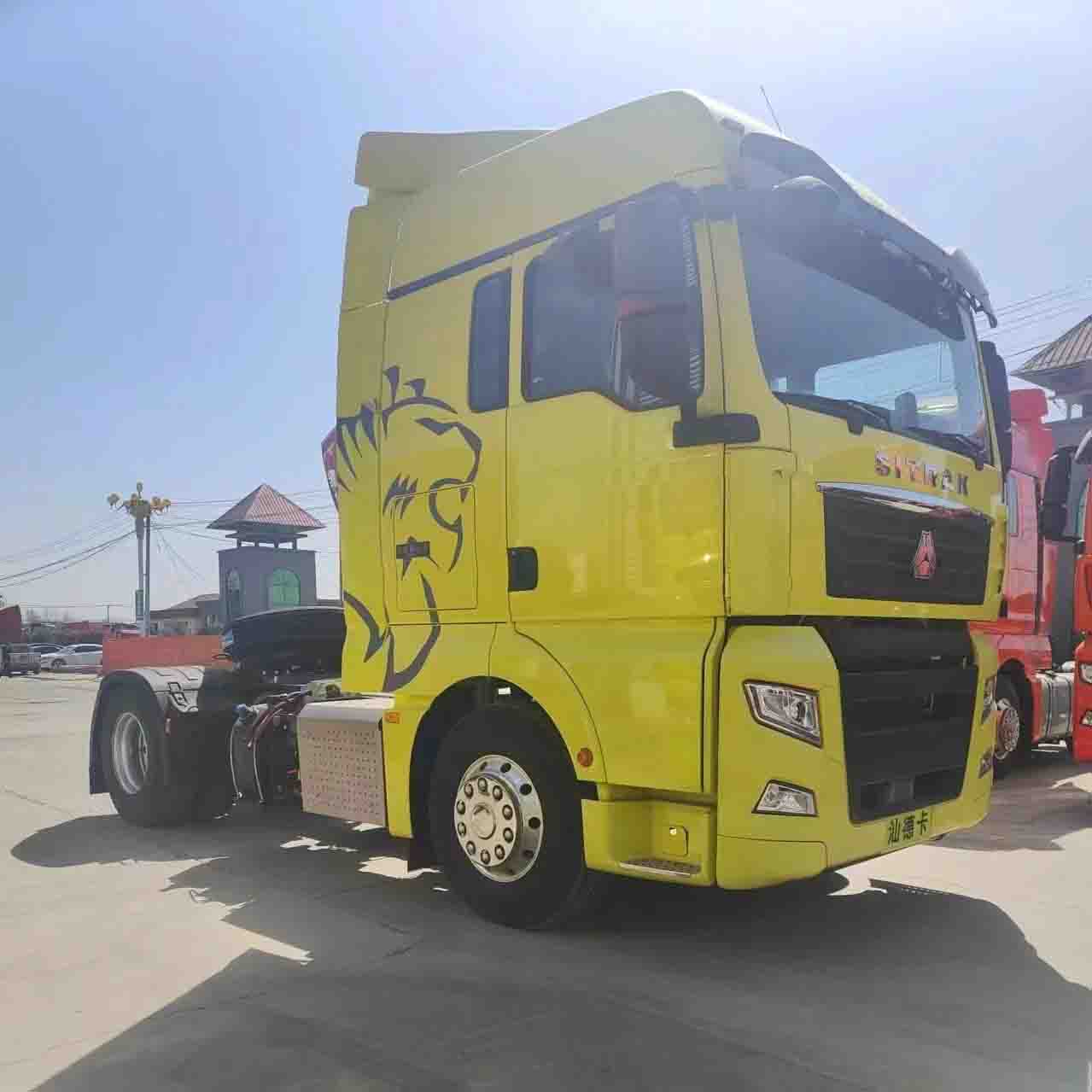 استعمال شدہ Sinotruk Howo 4x2 Sitrak ٹریکٹر ہیڈ ٹرک